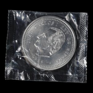 Alternative view of España – 2000 Pesetas – 1999 – “Xacobeo Año Jubilar de Santiago” – Plata .925 – SC C