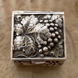 Antigua Cajita De Plata Pastillero
