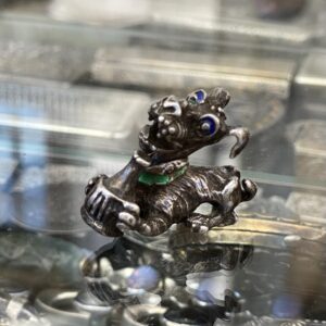 Bonito Perro  figura en miniatura hecha en Plata