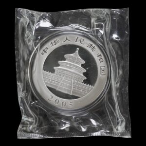 Alternative view of Panda 2005 – Moneda 10 Yuan China – 1 Onza de Plata .999 (Sellada)
