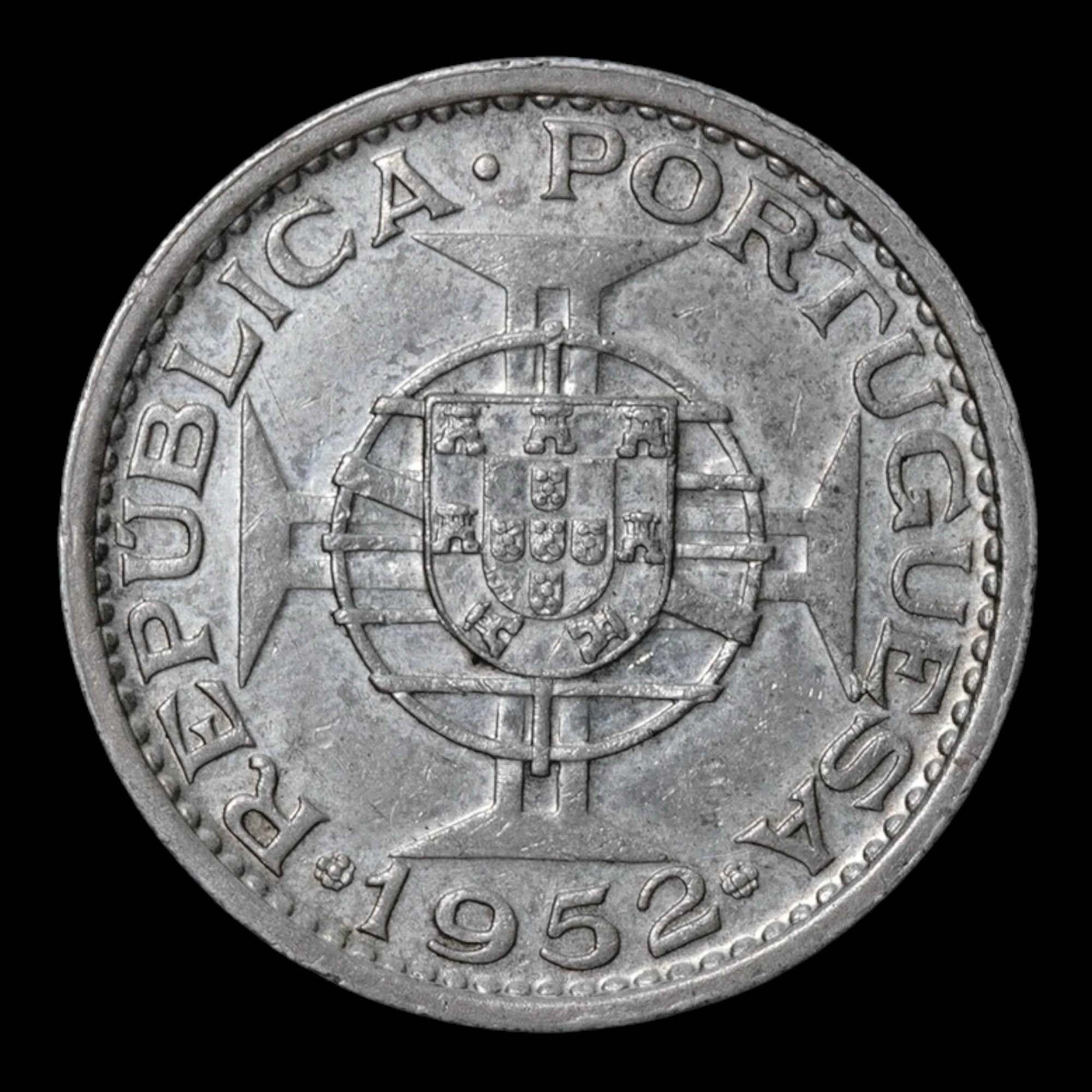 Macao – 5 Patacas – 1952 – Escudo Colonial Portugués – Plata .720 - Imagen 2
