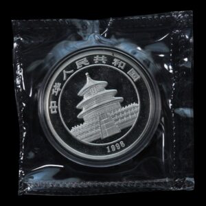 Alternative view of Panda 1998 – Moneda 10 Yuan China – 1 Onza de Plata .999 (Fecha Pequeña – Sellada)