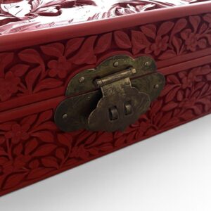 Caja Joyero China de Laca Cinabrio Tallada con Decoración Floral – Mediados del Siglo XX - Imagen 4