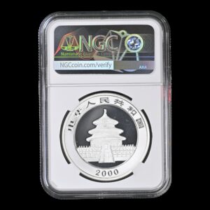 Alternative view of Panda 2000 – Moneda 10 Yuan China – 1 Onza de Plata .999 – NGC MS69 (Frosted Ring)